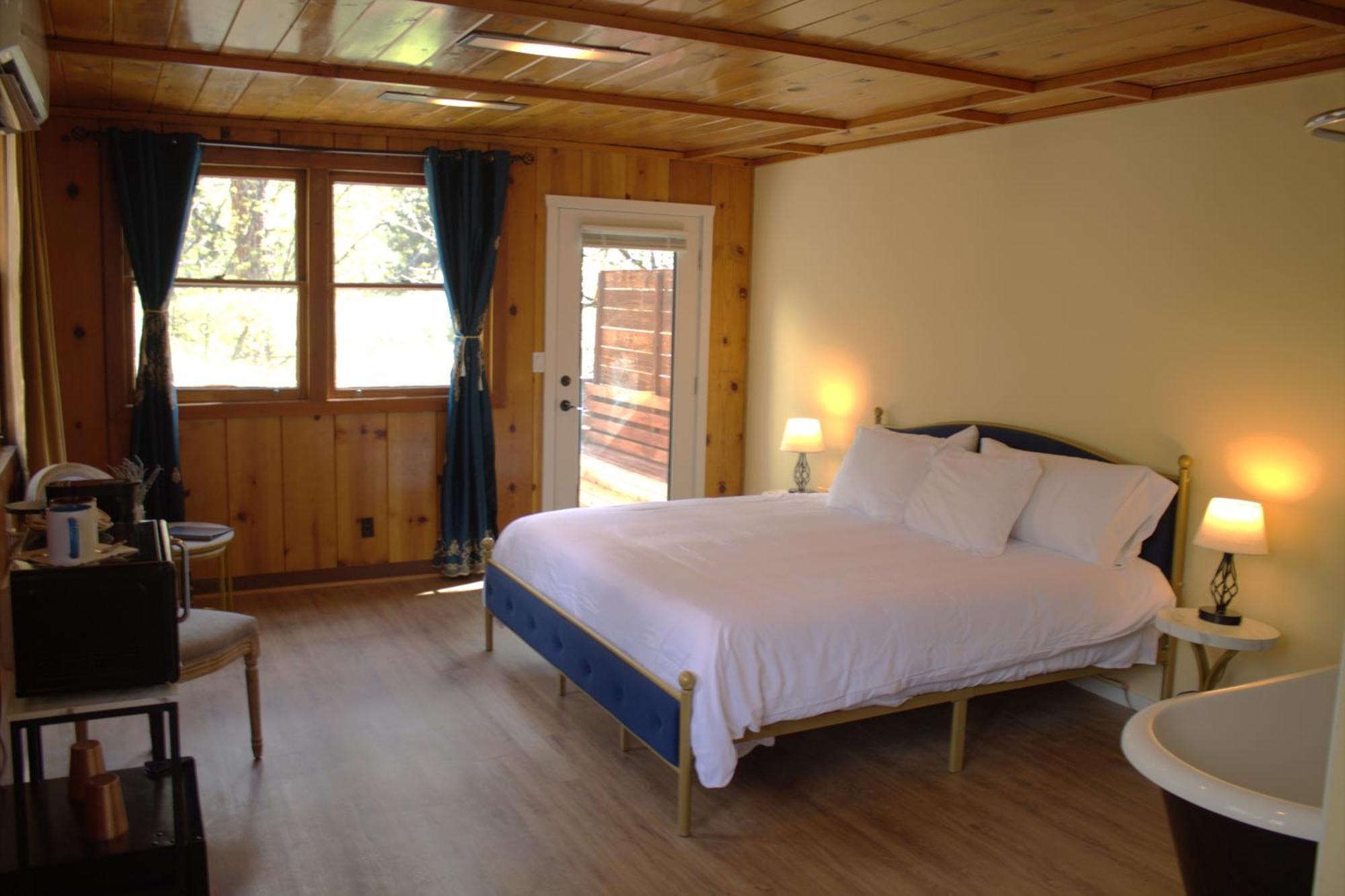 Quiet Mind Lodge, Spa & Retreat Sequoias Kernville Exterior photo