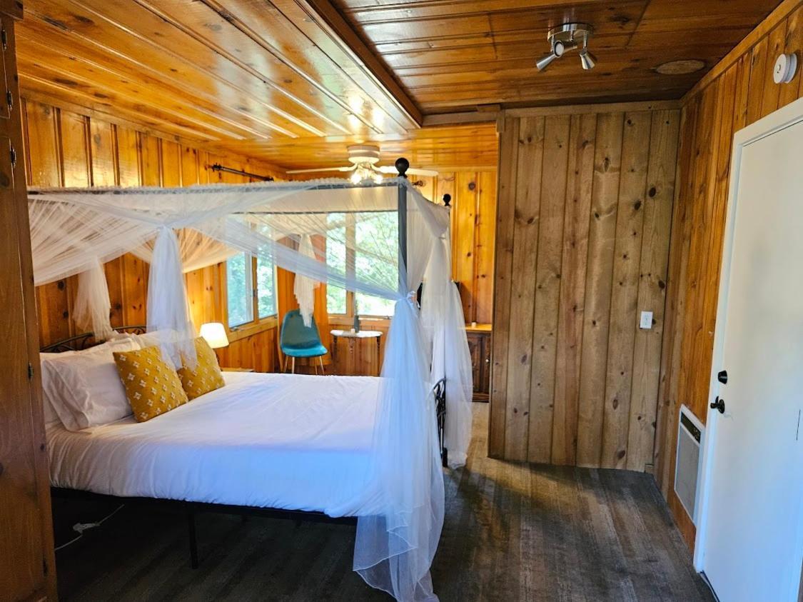 Quiet Mind Lodge, Spa & Retreat Sequoias Kernville Exterior photo