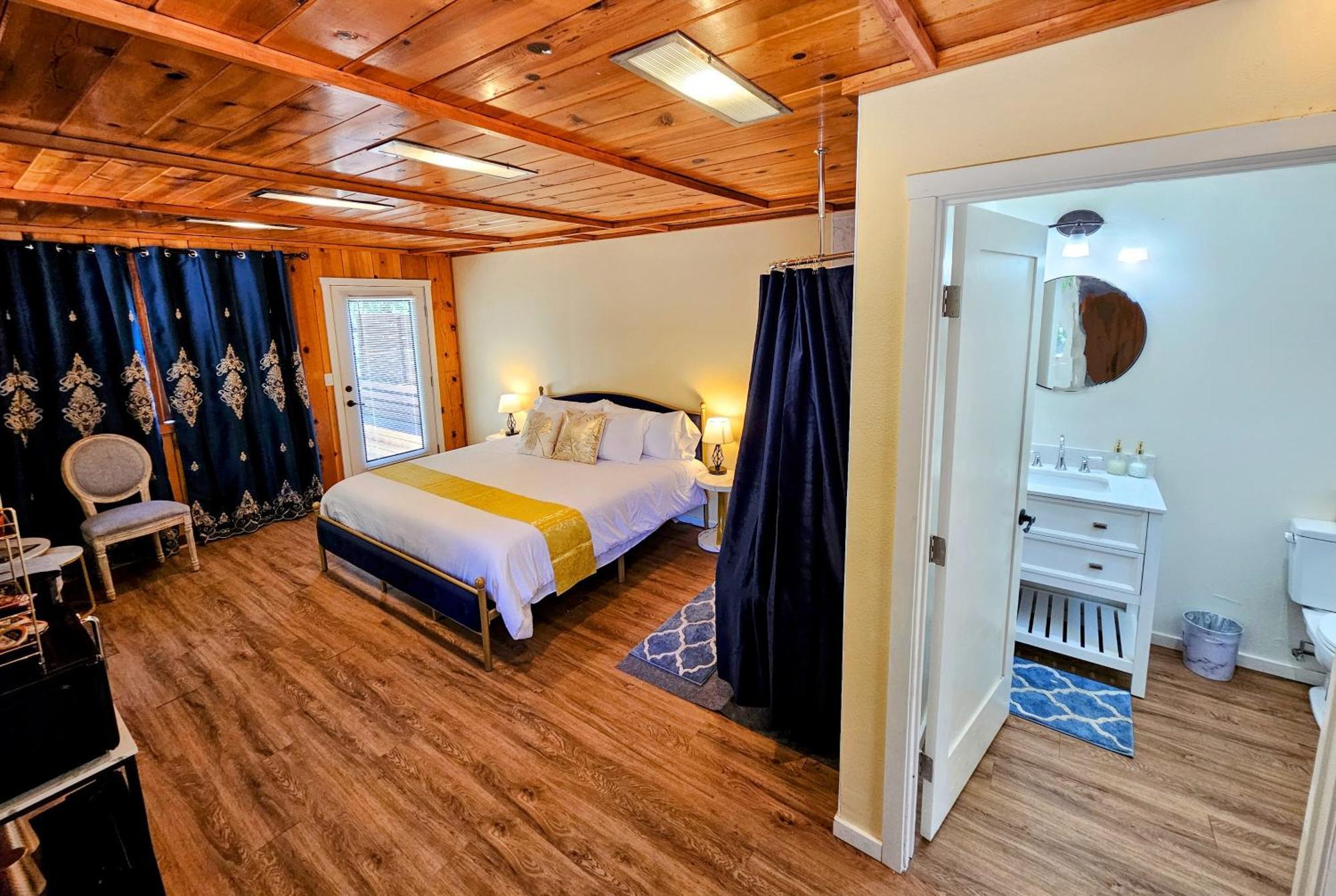 Quiet Mind Lodge, Spa & Retreat Sequoias Kernville Exterior photo